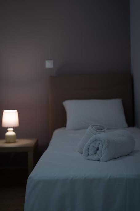 Metaxourgio 2Nd Floor Apartment Athena Bagian luar foto