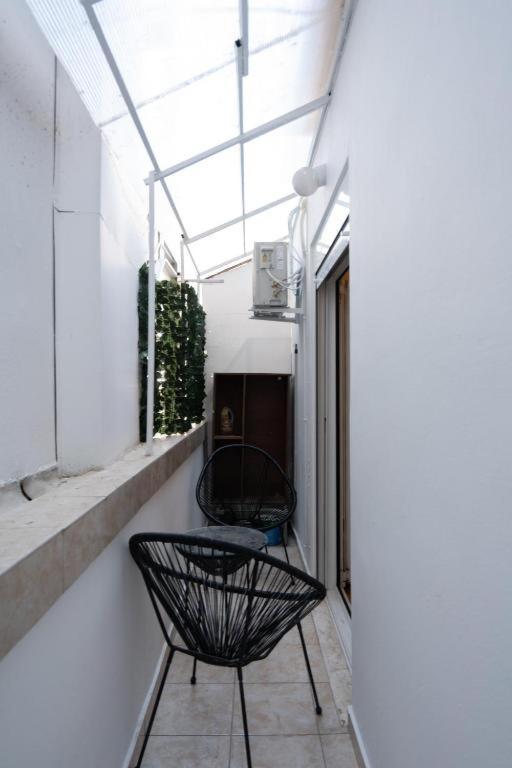 Metaxourgio 2Nd Floor Apartment Athena Bagian luar foto